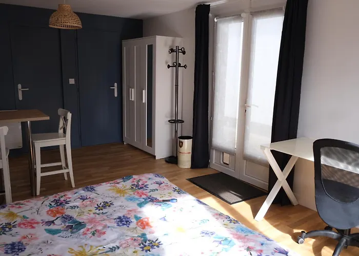 Beau Calme, Independant Avec Terrasse 佩萨克